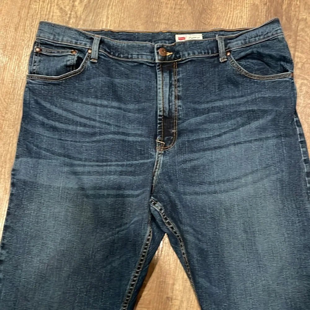 Wrangler Men's Straight Fit‎ Jeans
